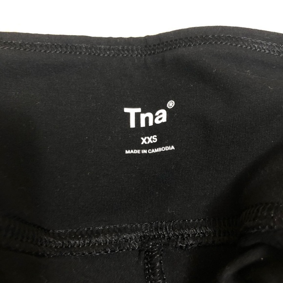 Equator 9” shorts - Picture 3 of 3